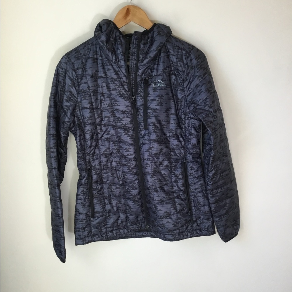 L.L. Bean Women's Primaloft Packaway Hooded Full Zip Jacket‎